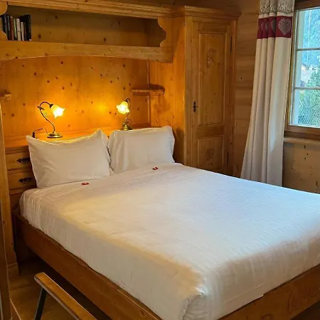 Bouton D'or B1 Champery